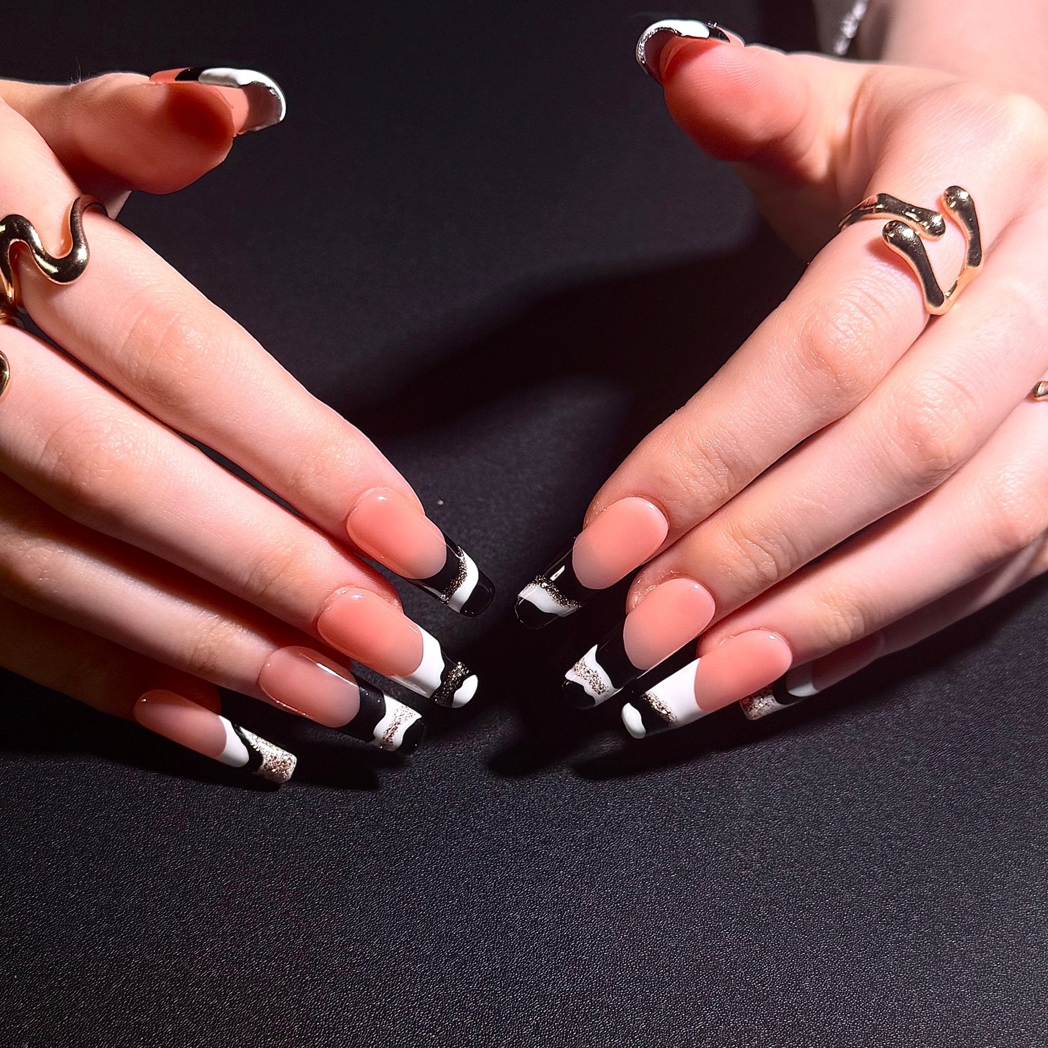 Drymilk - 162 (Coffin) | Press - on Nails by CLAWSIE