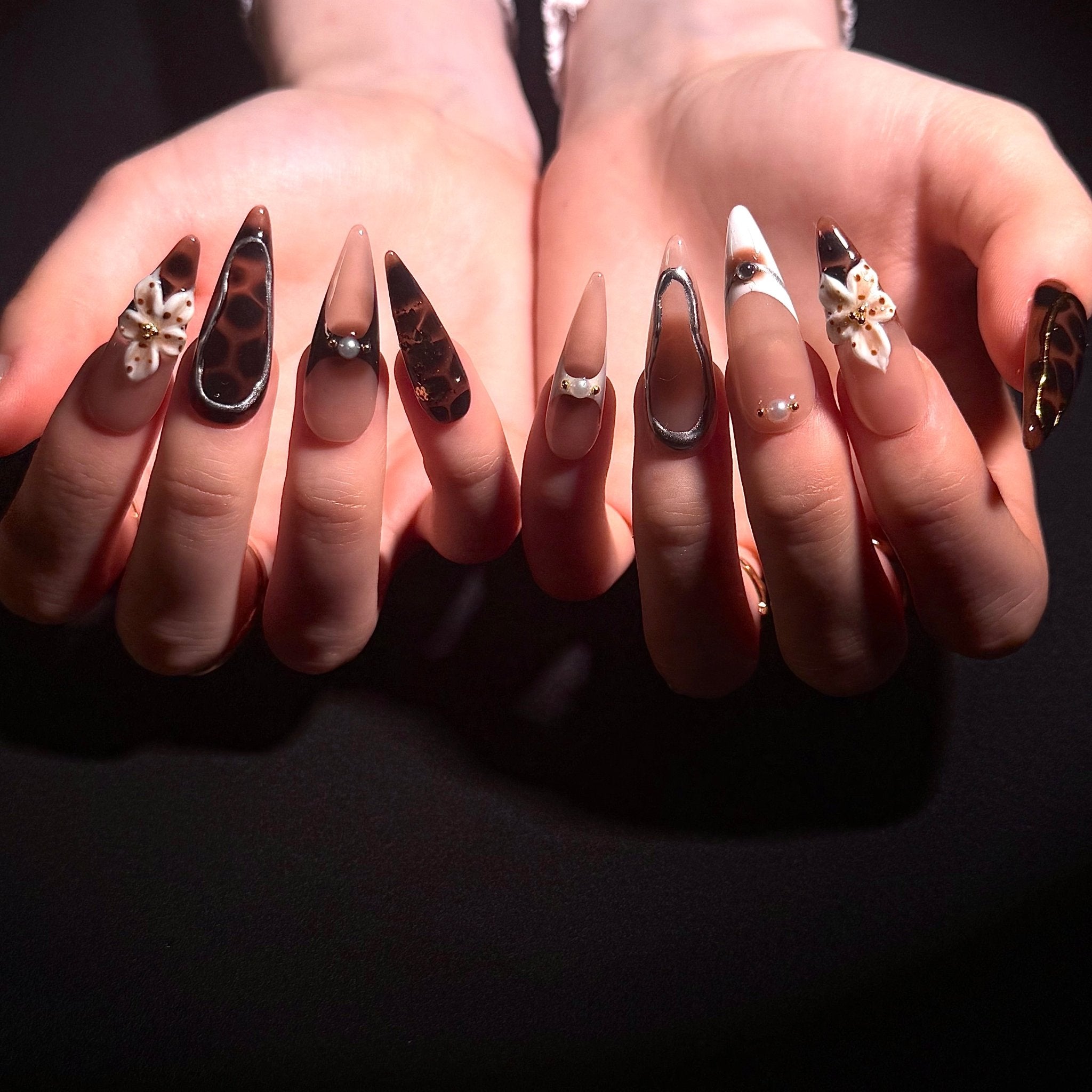 Safari Chic (Stiletto) | Press - on Nails by CLAWSIE