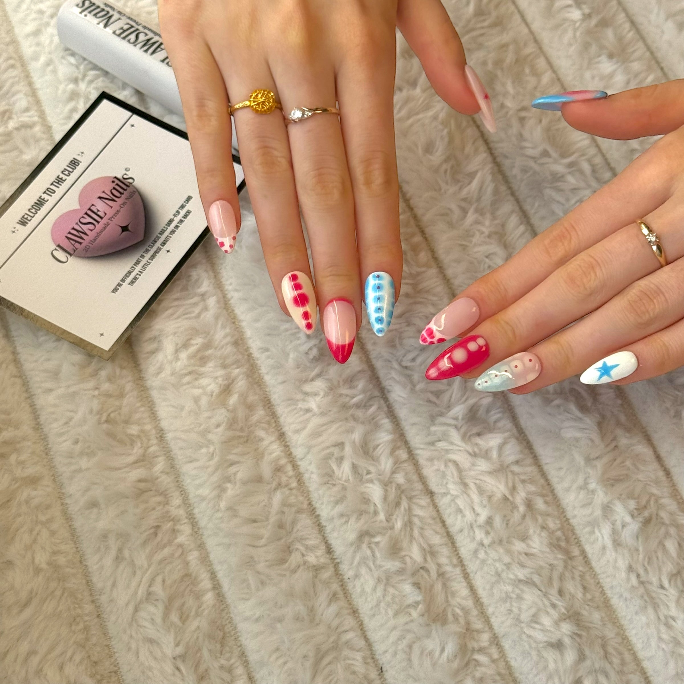 Coral Kiss (Almond)
