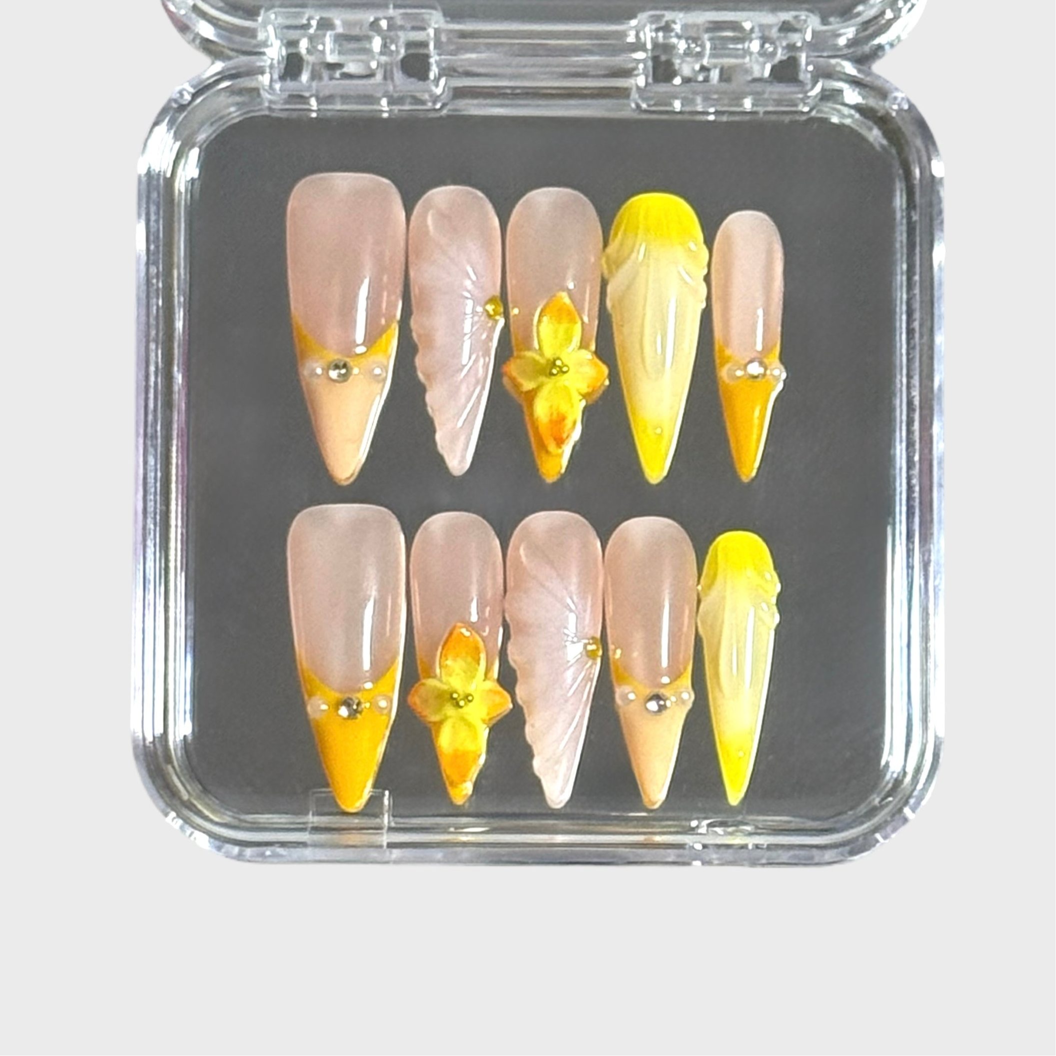 Golden Bloom (Stiletto)