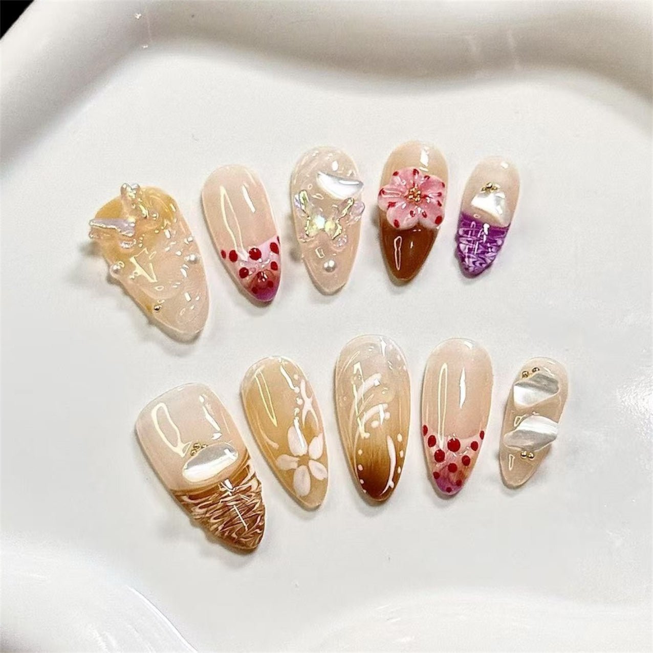 Afternoon Shells&Blossoms (Almond) | Press - on Nails by CLAWSIE