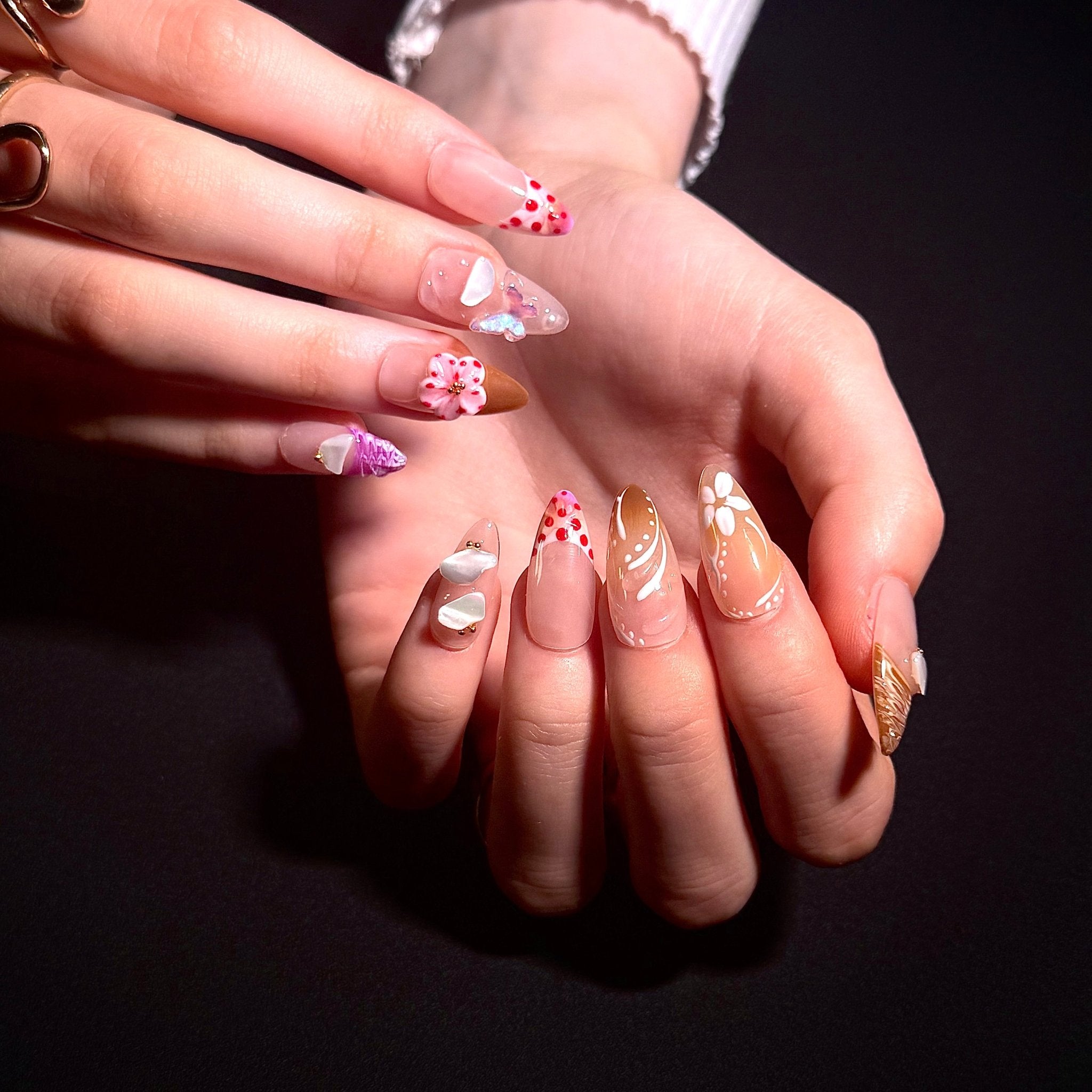 Afternoon Shells&Blossoms (Almond) | Press - on Nails by CLAWSIE
