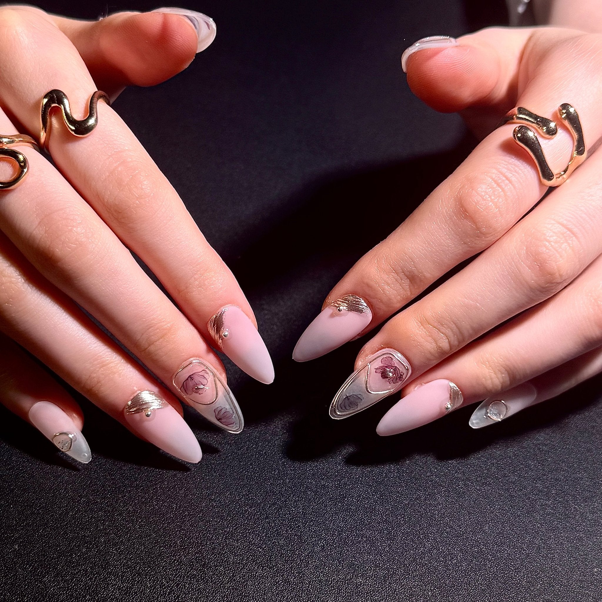Almond powder flower (Almond) | Press - on Nails by CLAWSIE