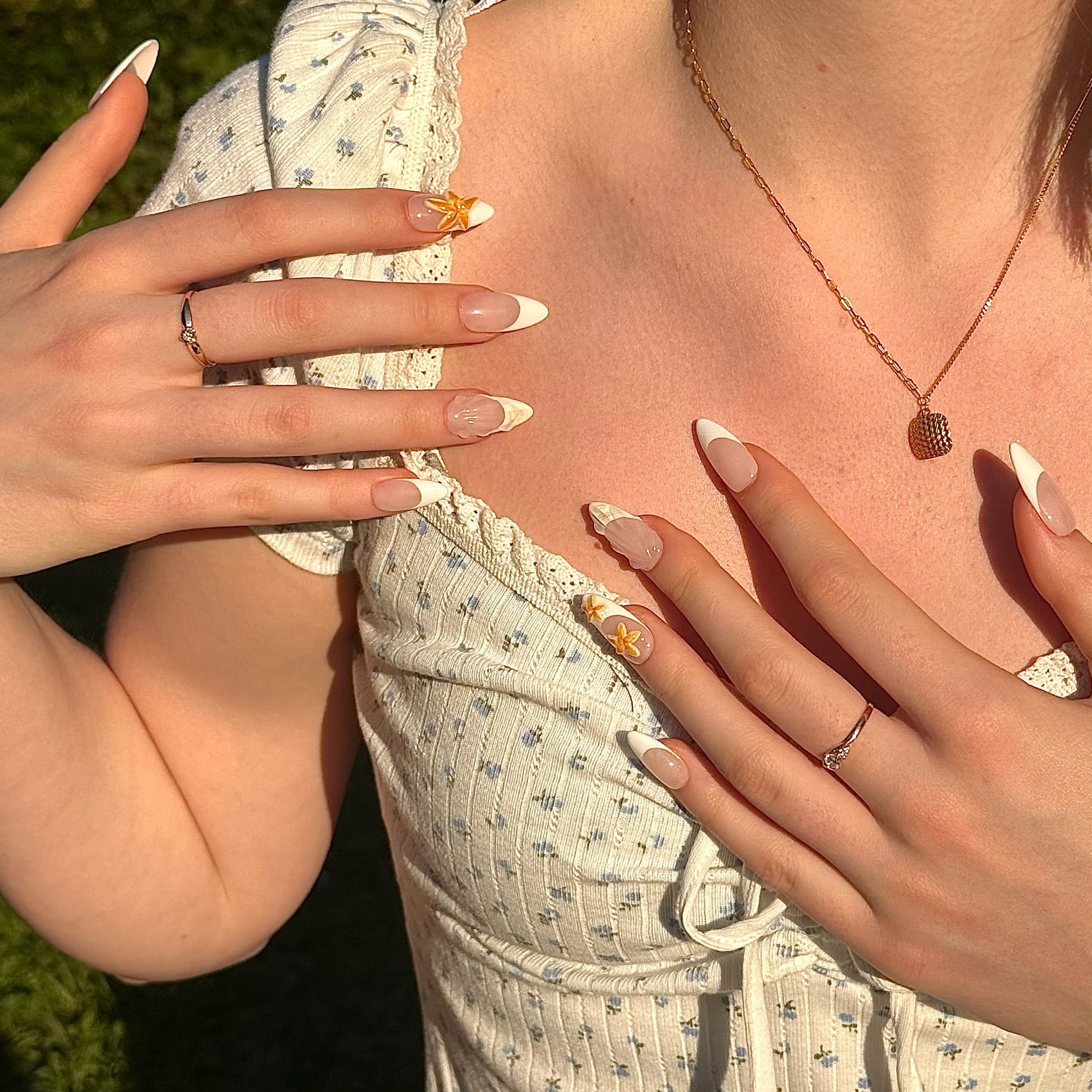 Beach Shell (Almond) | Press - on Nails by CLAWSIE
