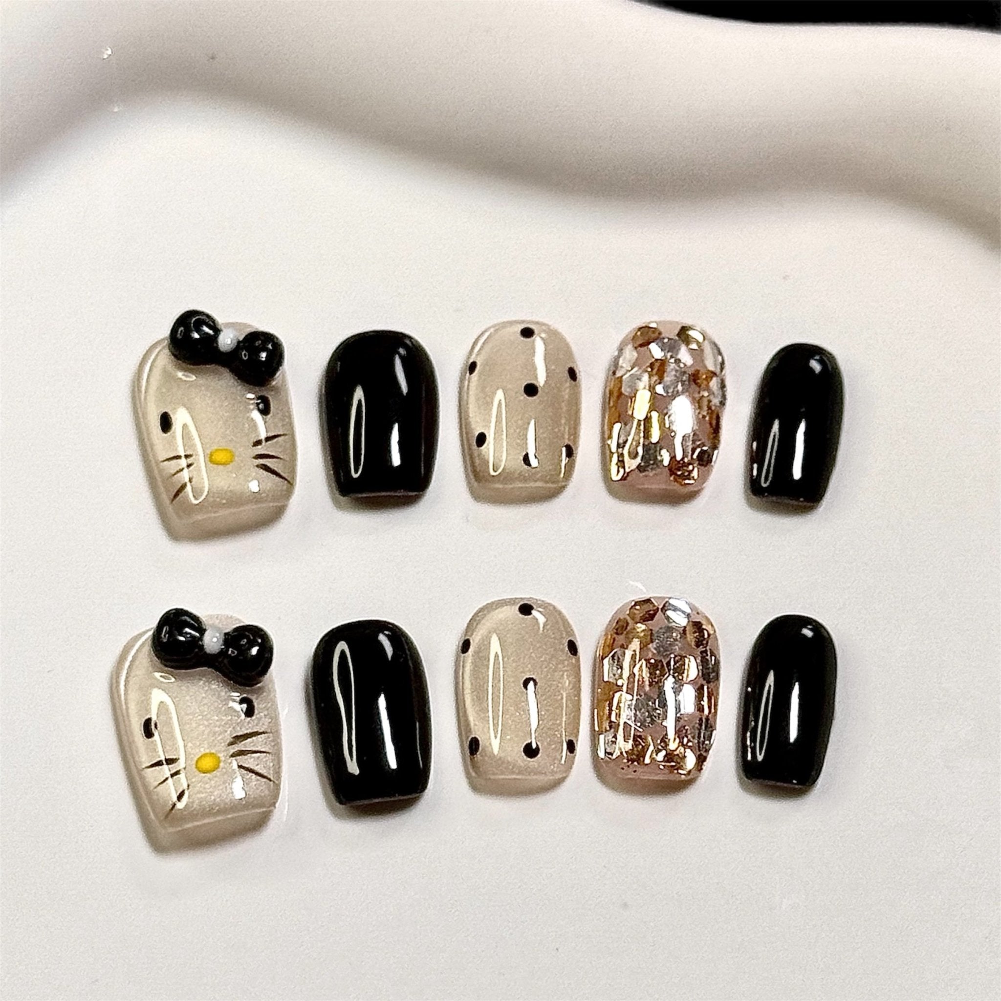 Black Kitty (Short - Square) | Press - on Nails by CLAWSIE