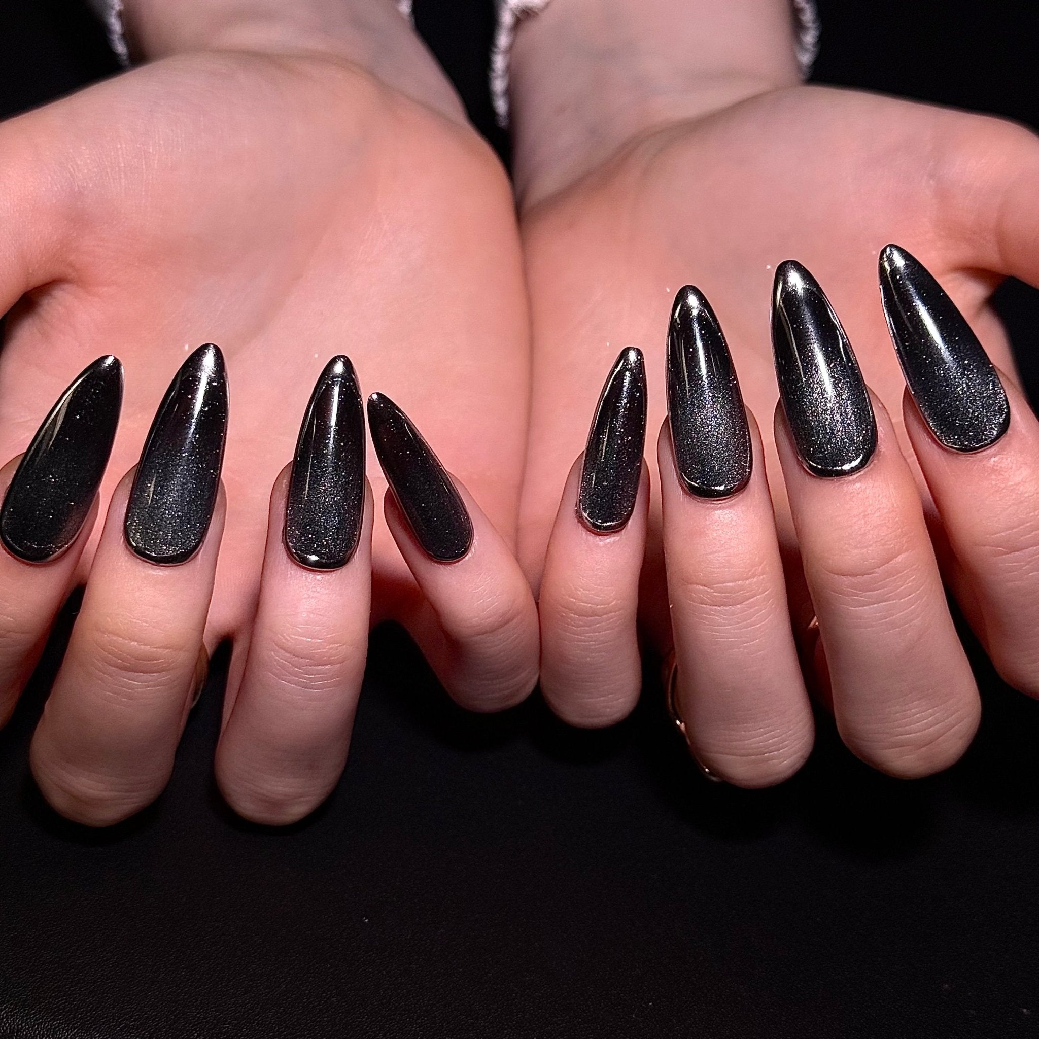 Black&Almond - French - Cat Eye | Press - on Nails by CLAWSIE