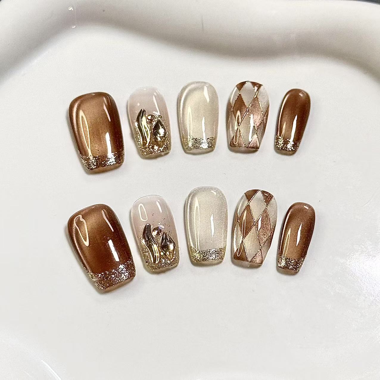 Brown coffee checkerboard pattern (Short - Square) | Press - on Nails by CLAWSIE