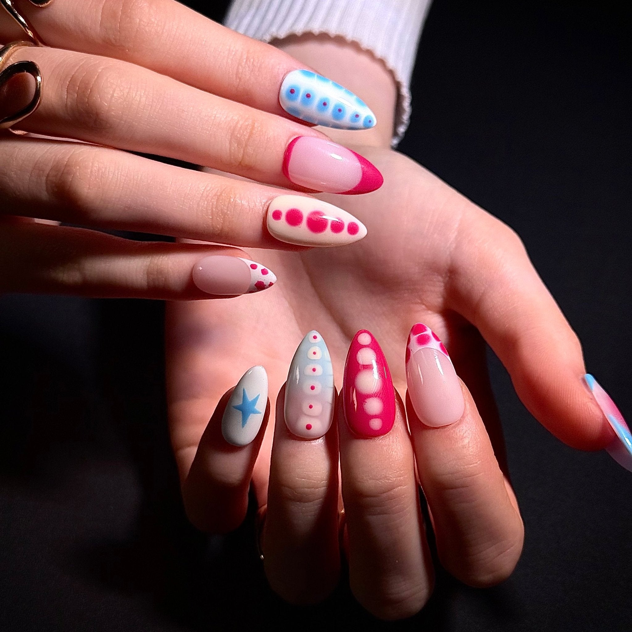Coral Kiss (Almond) | Press - on Nails by CLAWSIE