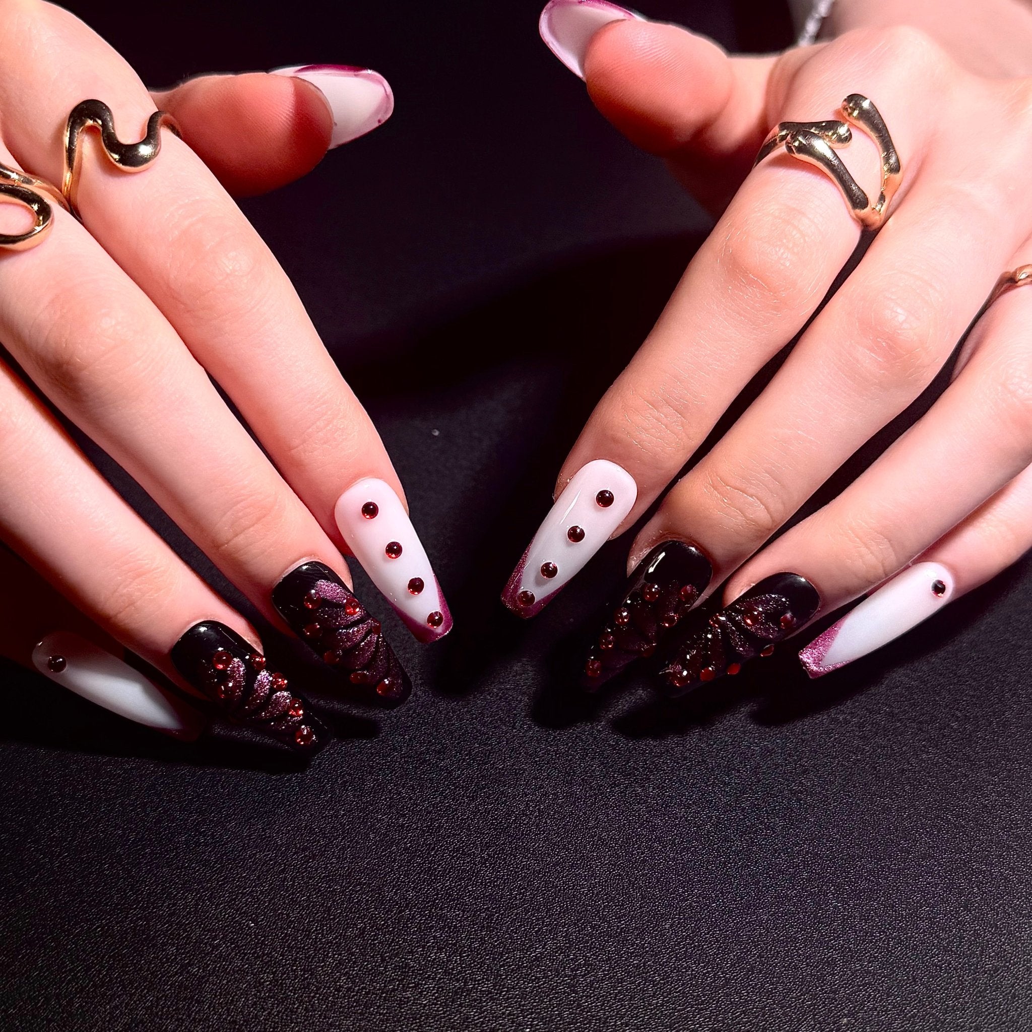 Dark Red Butterfly - 078 (Coffin) | Press - on Nails by CLAWSIE