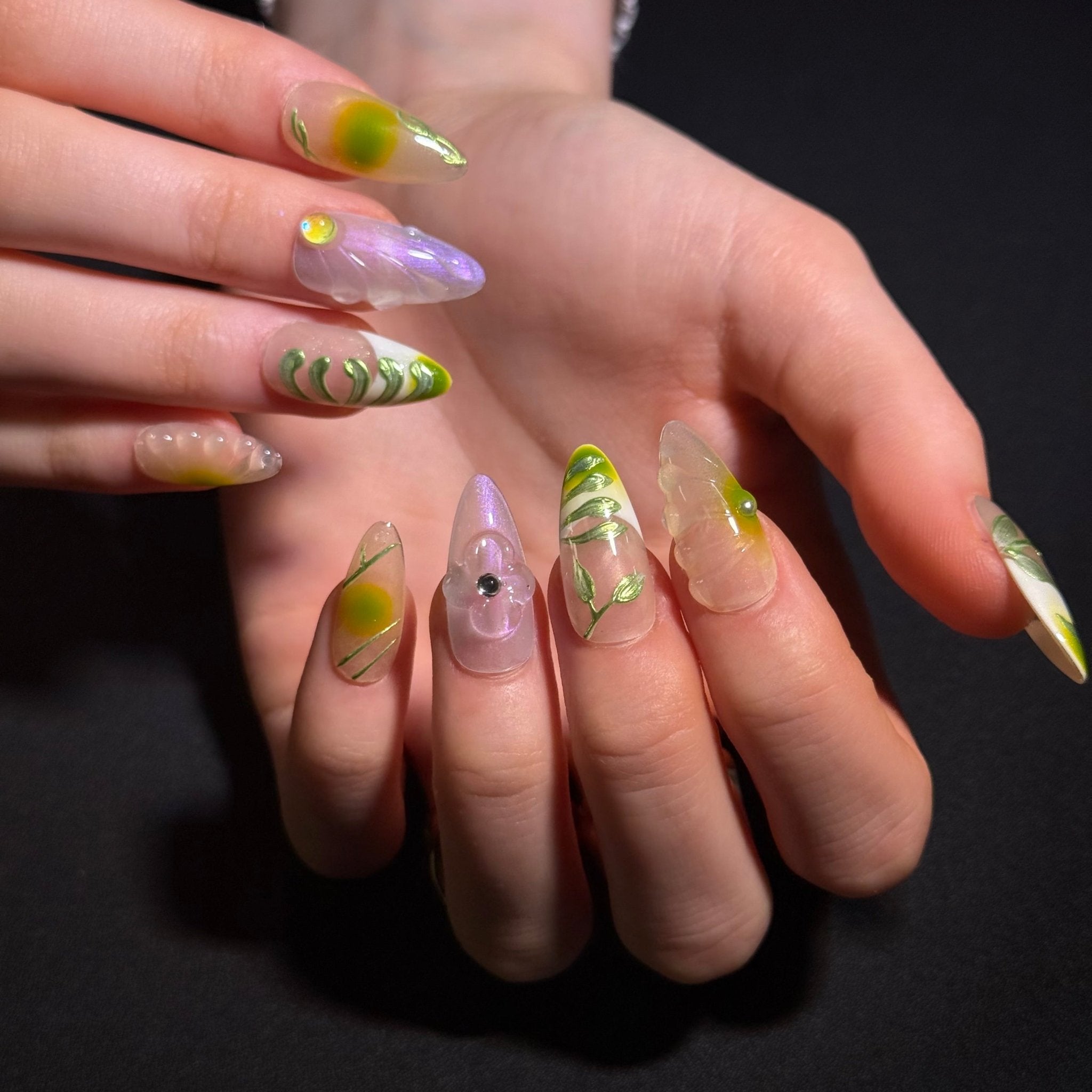 Green Leaf Miracle&Fairy (Almond) | Press - on Nails by CLAWSIE