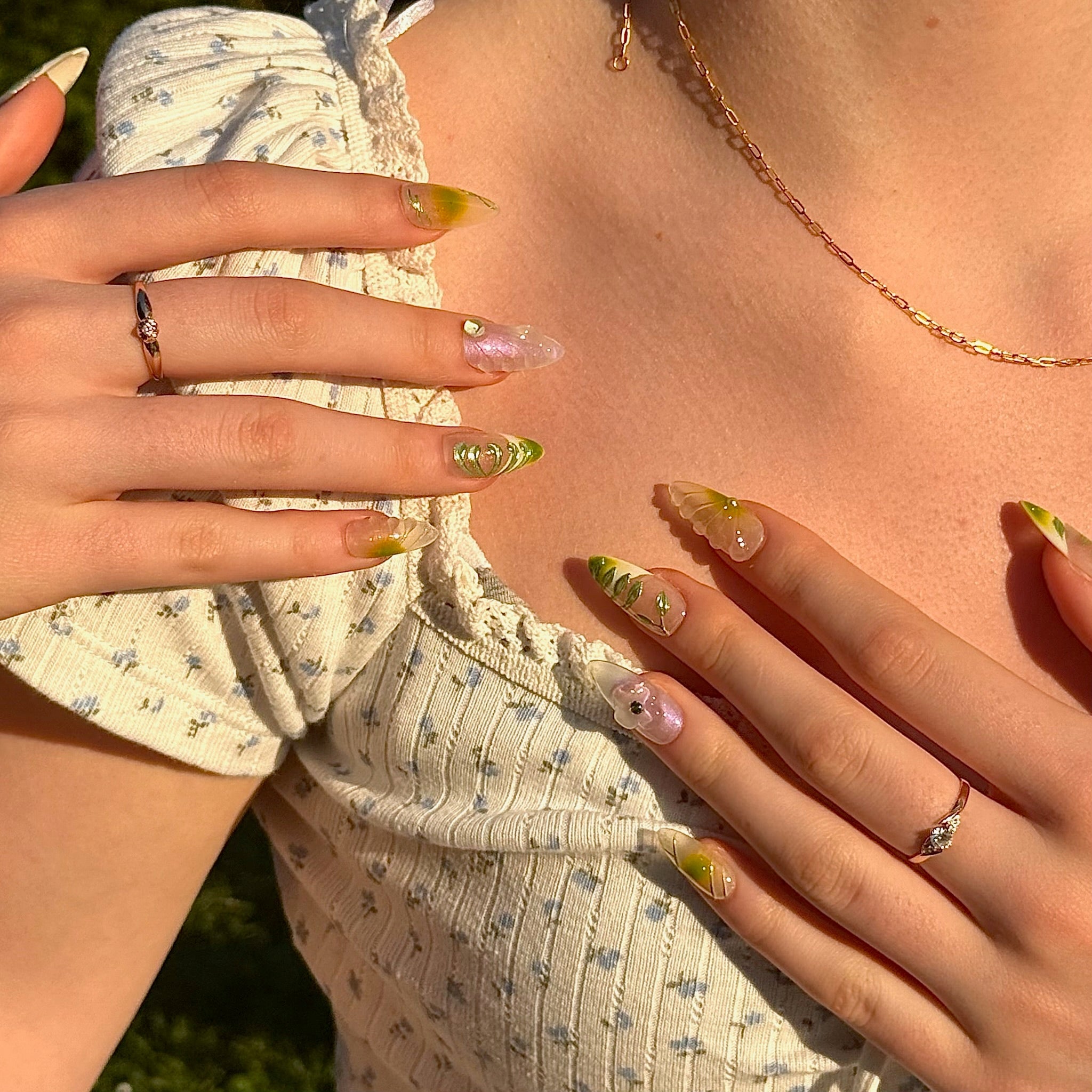 Green Leaf Miracle&Fairy (Almond) | Press - on Nails by CLAWSIE