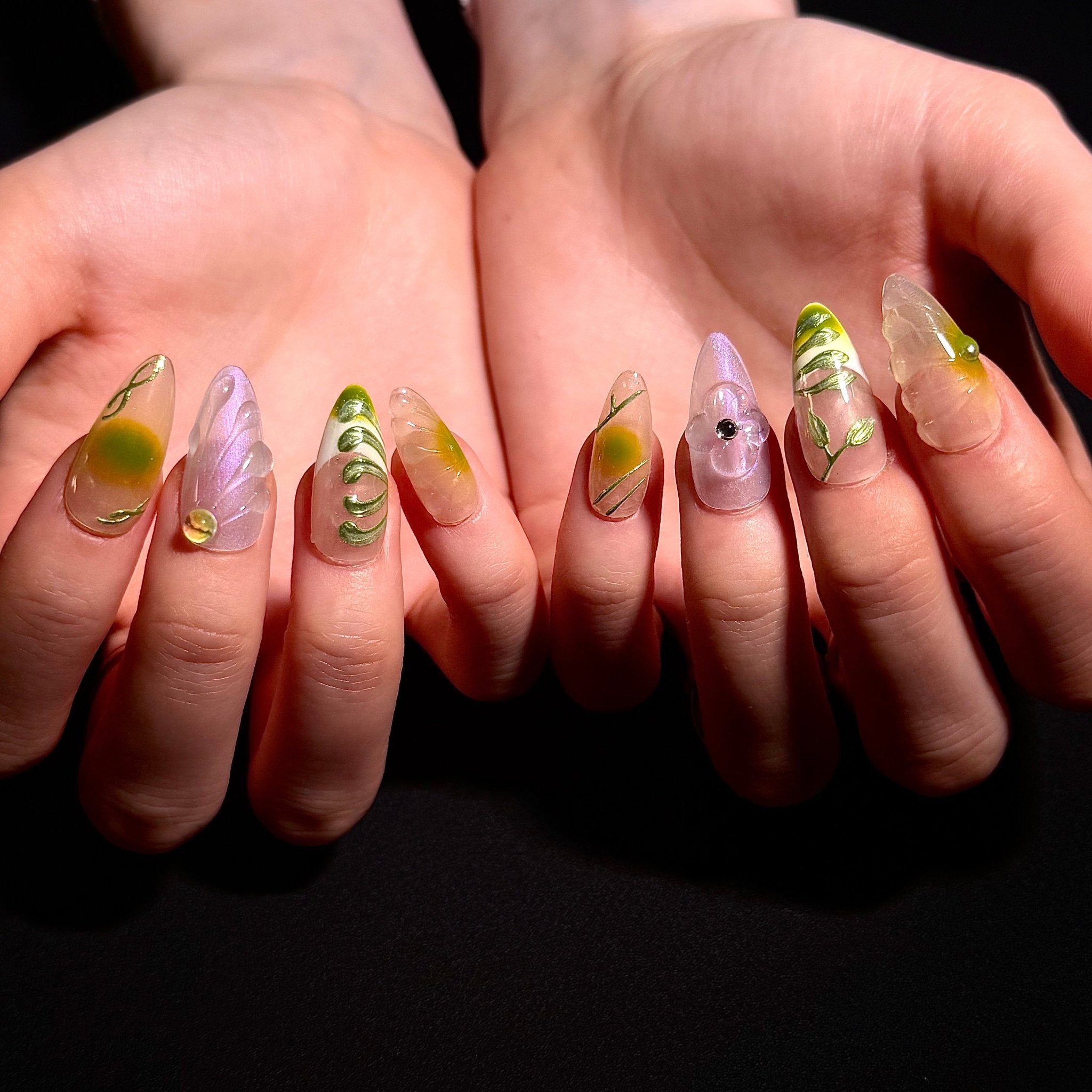 Green Leaf Miracle&Fairy (Almond) | Press - on Nails by CLAWSIE