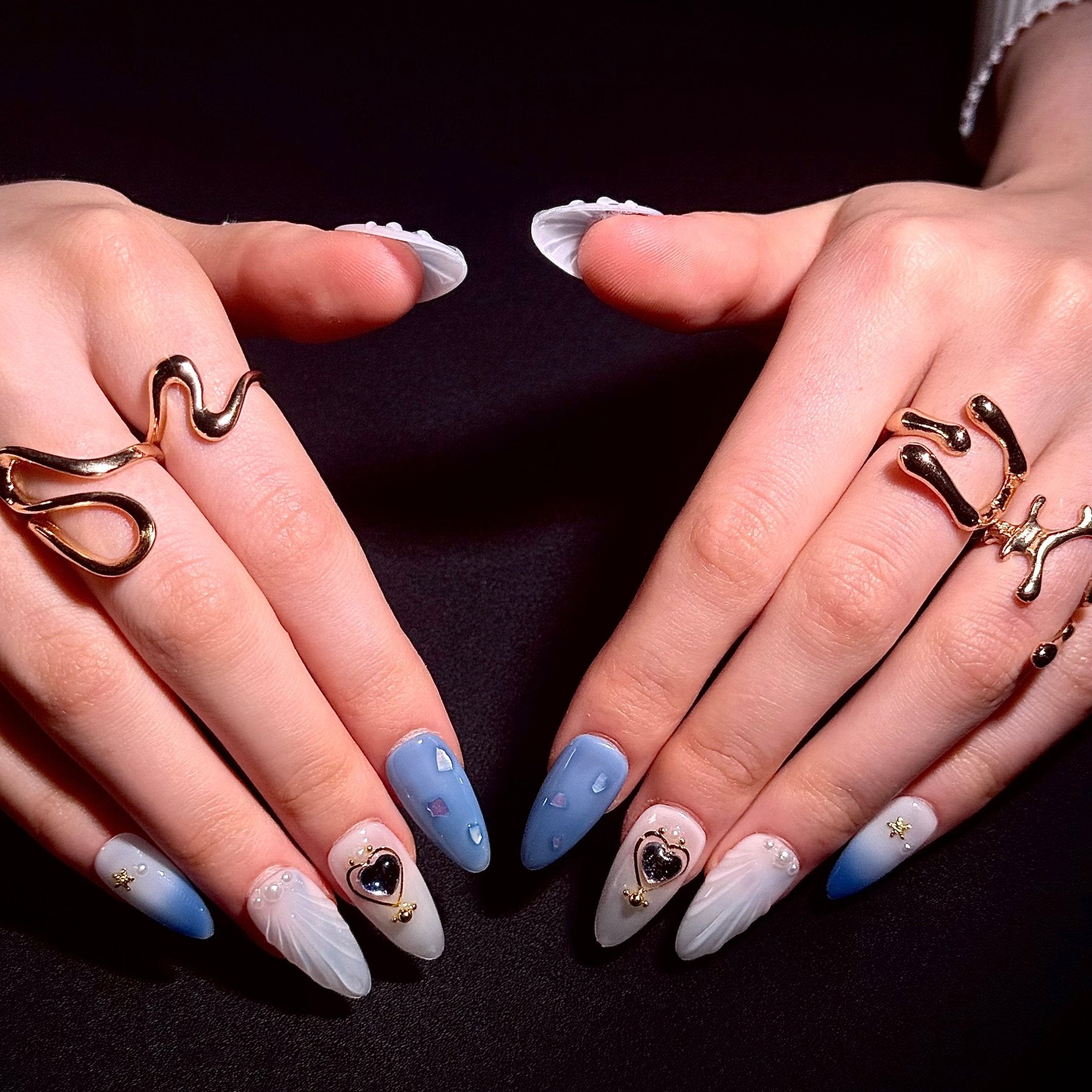 Heart of the Ocean (Almond) | Press - on Nails by CLAWSIE