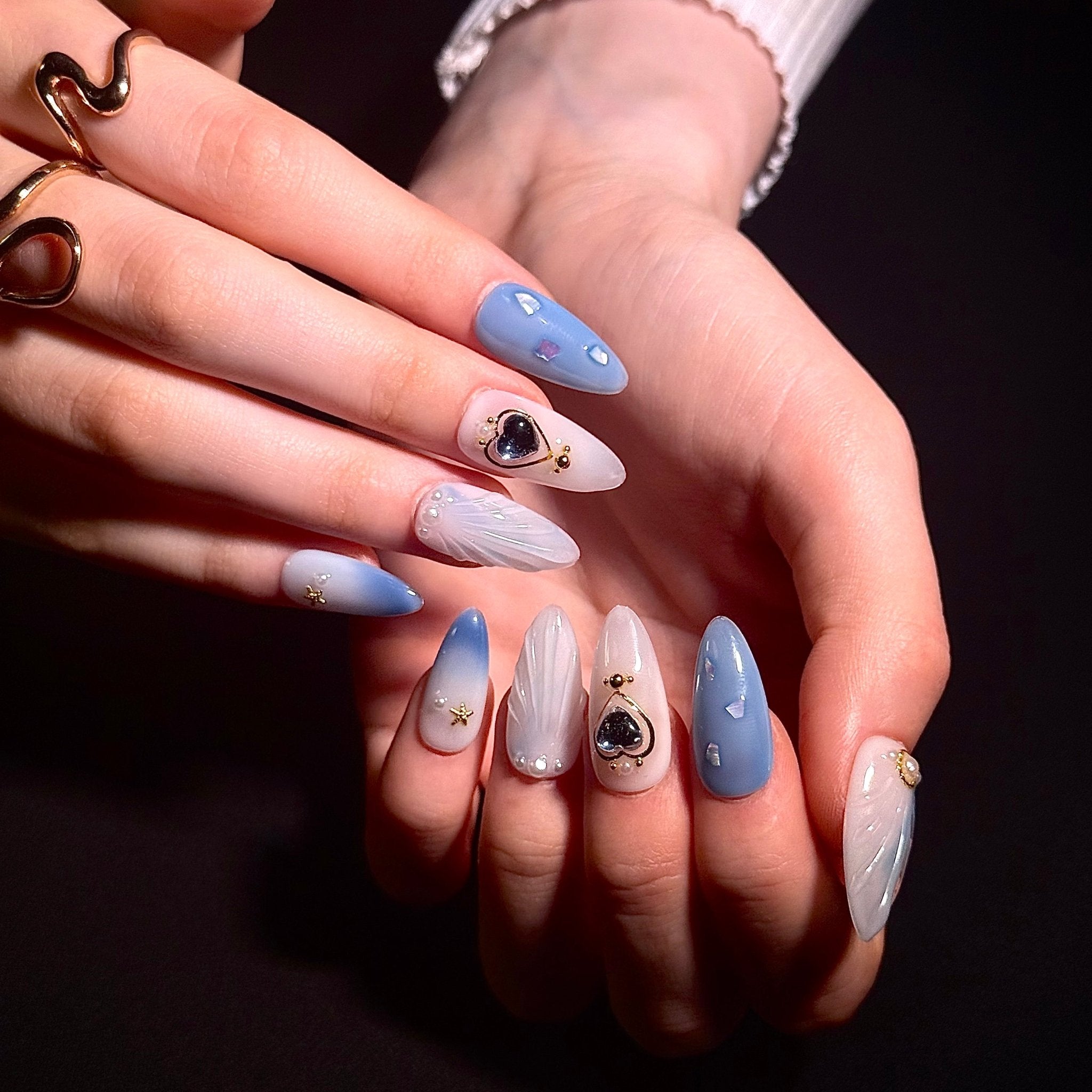 Heart of the Ocean (Almond) | Press - on Nails by CLAWSIE