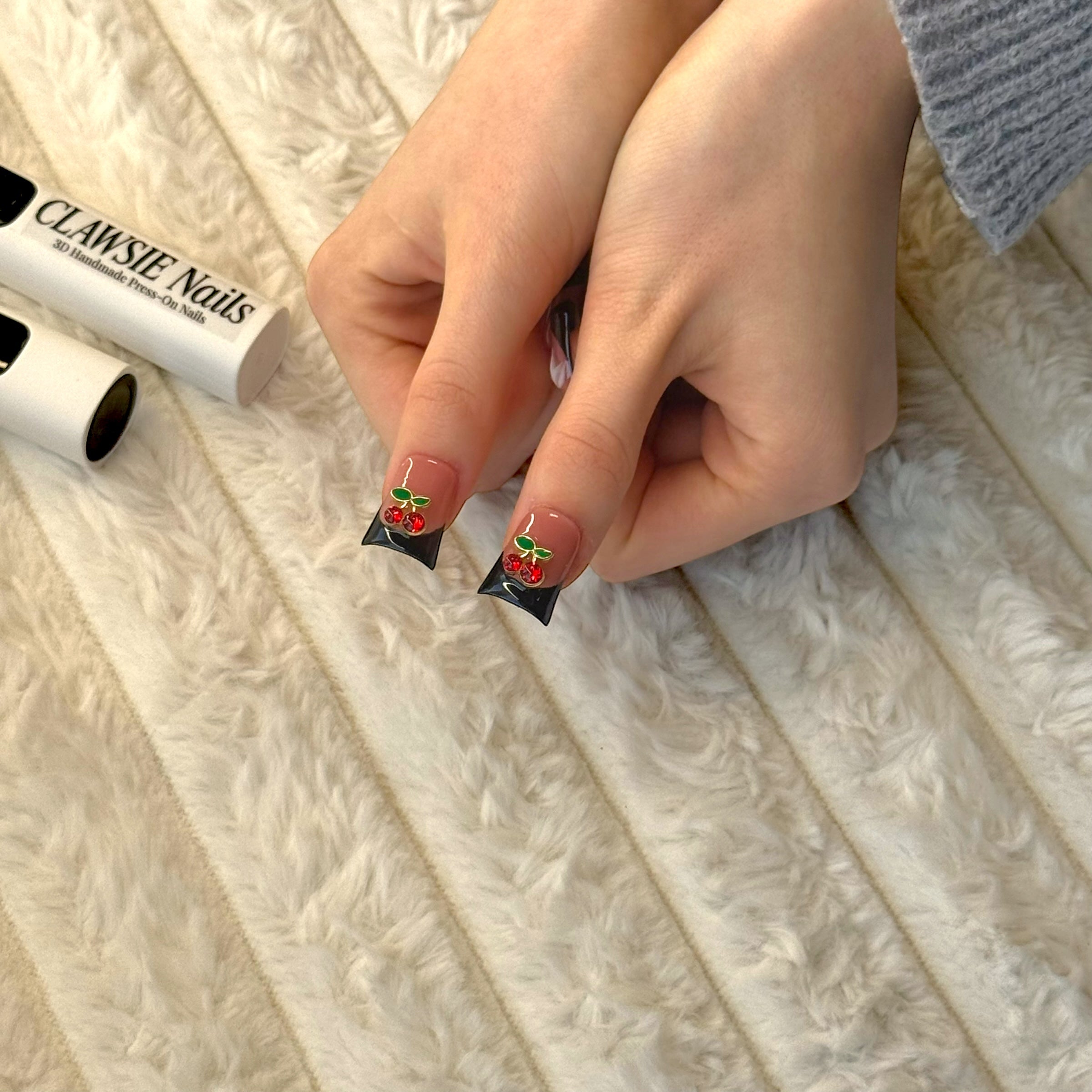 Reusable Medium Flare Press-On Nails – Eden | CLAWSIE Nails