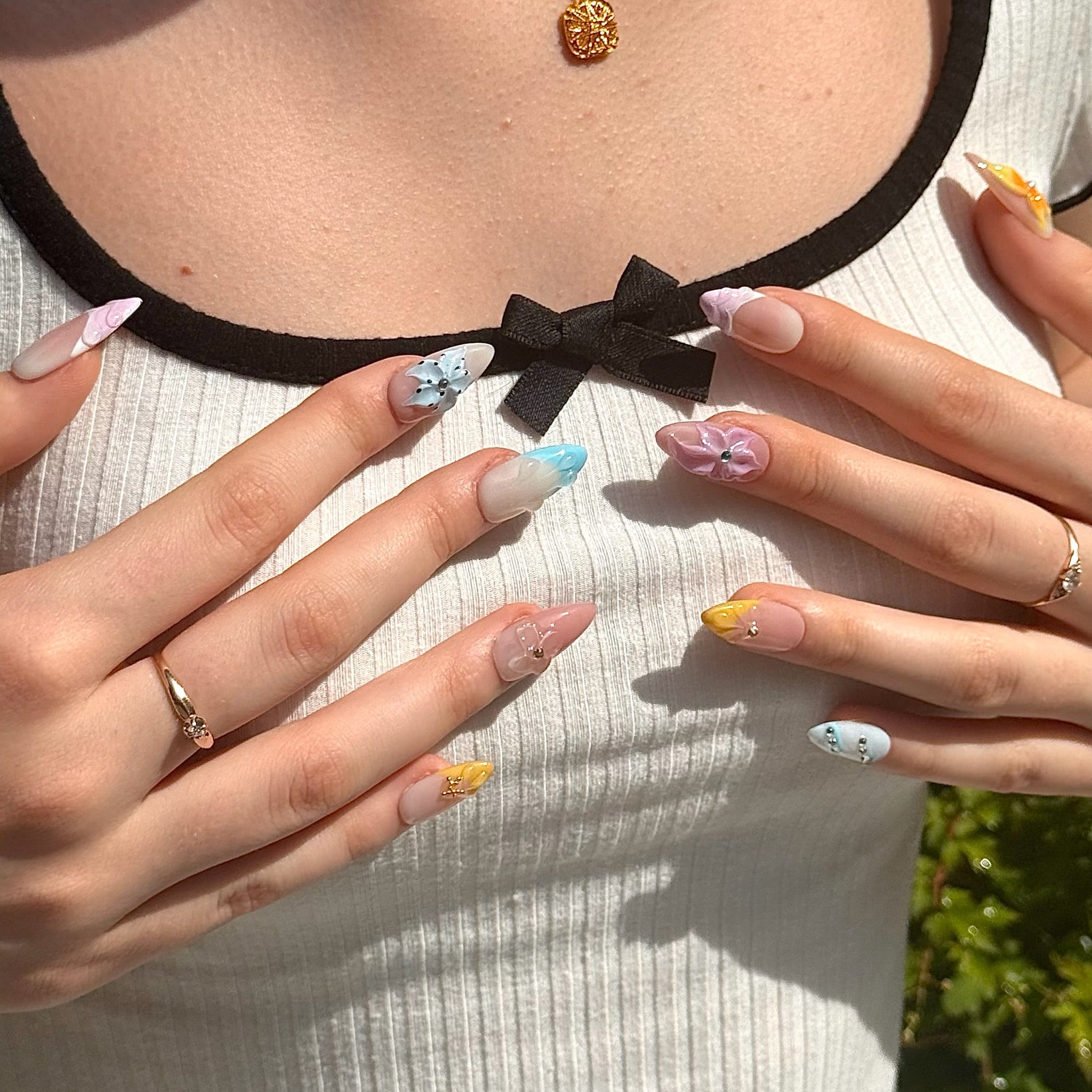 Ocean Bloom Mood (Almond) | Press - on Nails by CLAWSIE