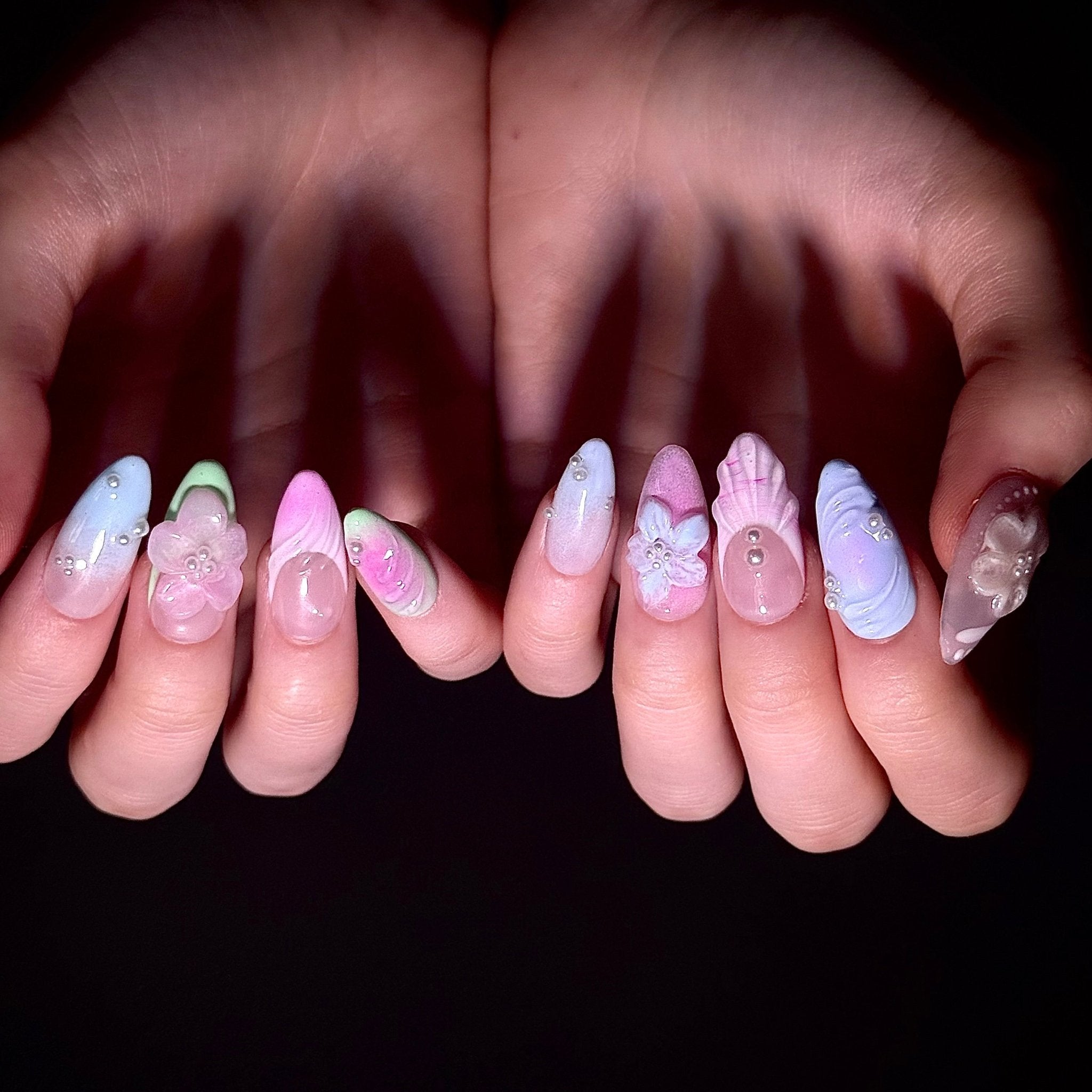Pearl Aurora (Almond) | Press - on Nails by CLAWSIE