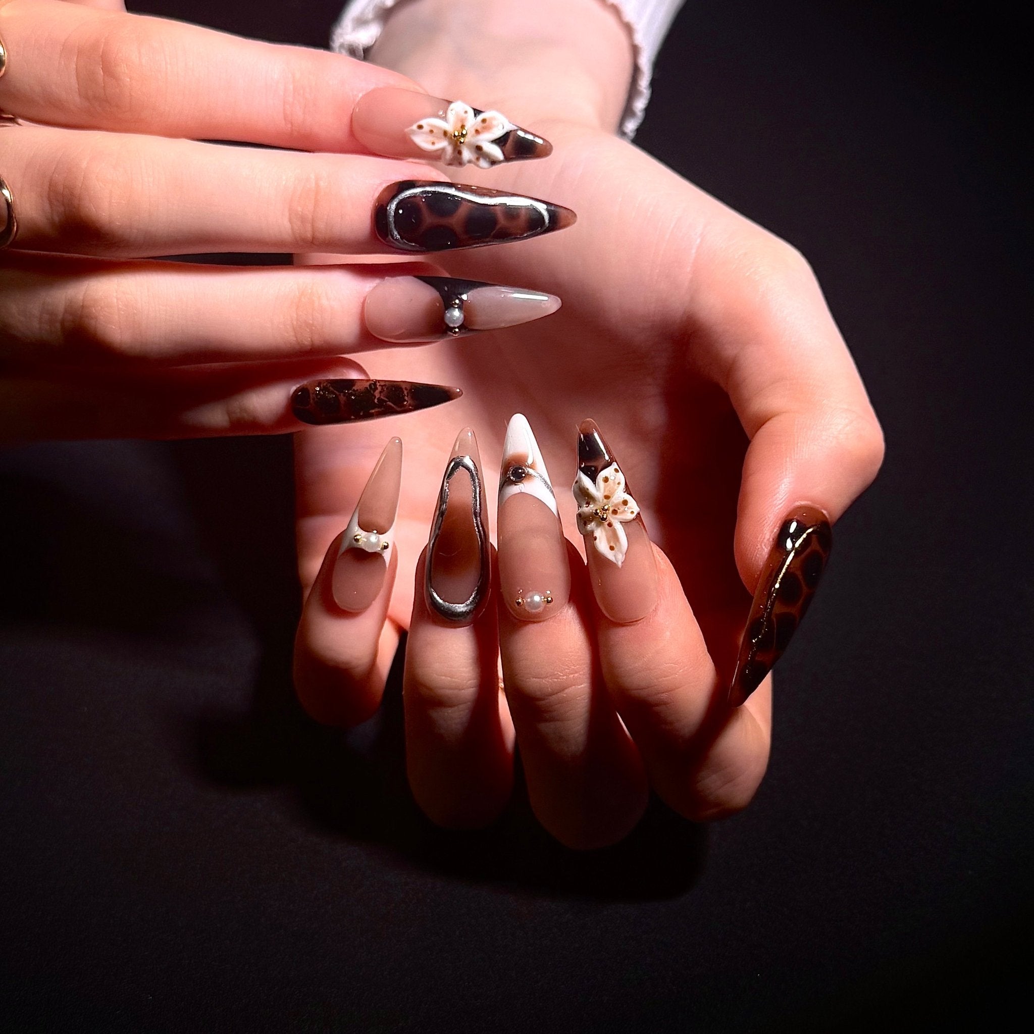 Safari Chic (Stiletto) | Press - on Nails by CLAWSIE