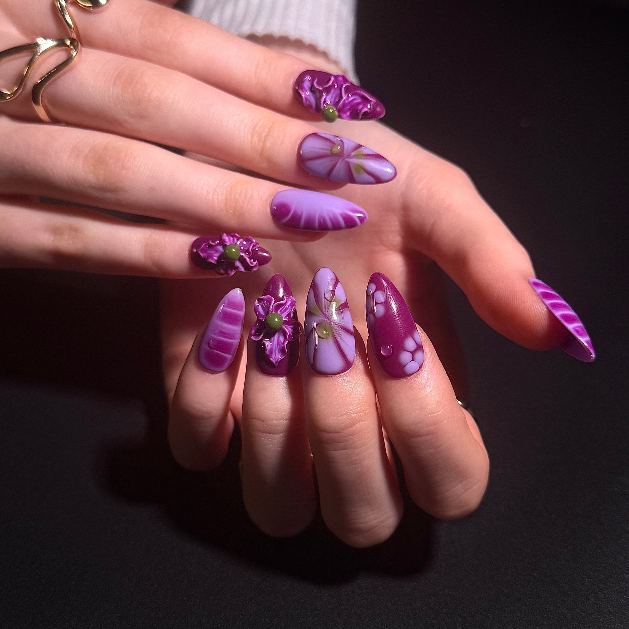 Violet Whisper (Almond) | Press - on Nails by CLAWSIE